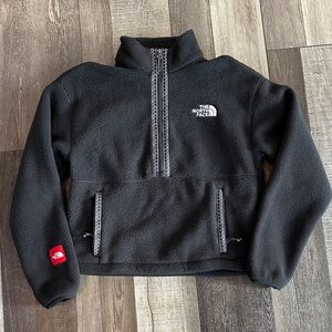 The North Face Women’s Fleeski Y2K 1/4 Zip Pullover - Size XS